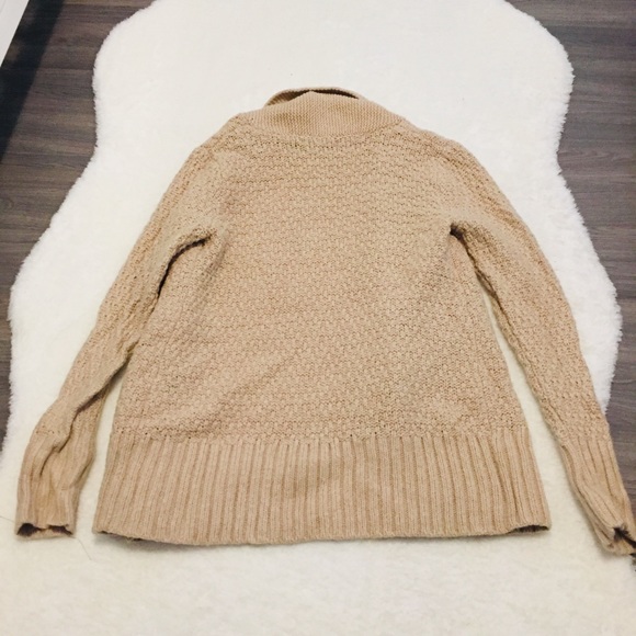 Woman’s Eddie Bauer lambswool sweater size medium - Picture 2 of 5